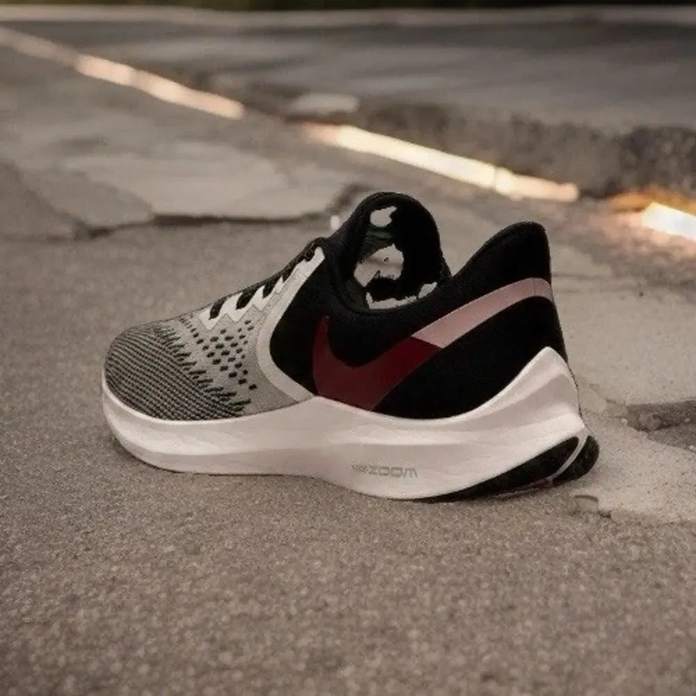 Nike Air Zoom Winflo 6 Women’s Running Shoes White Black Red Size 7 AQ8228-103